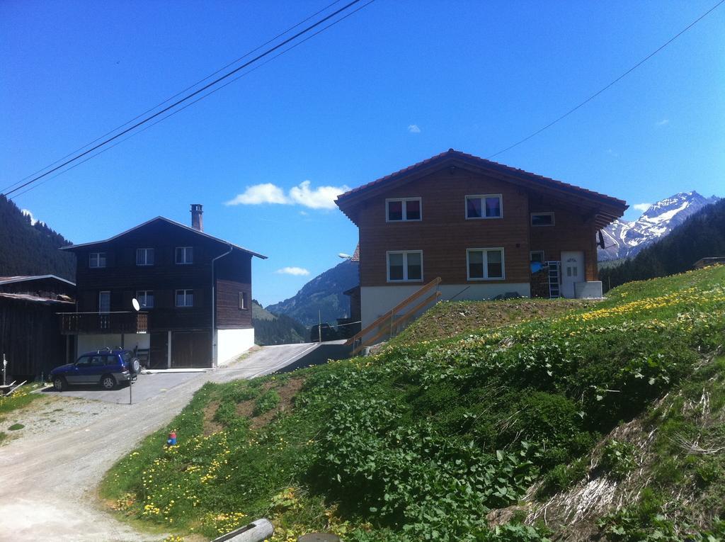 Casa Aurora Sedrun Quarto foto