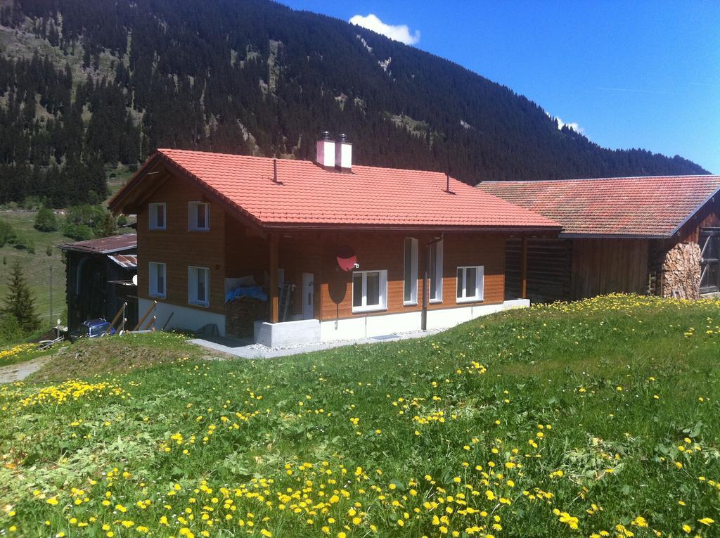 Casa Aurora Sedrun Quarto foto