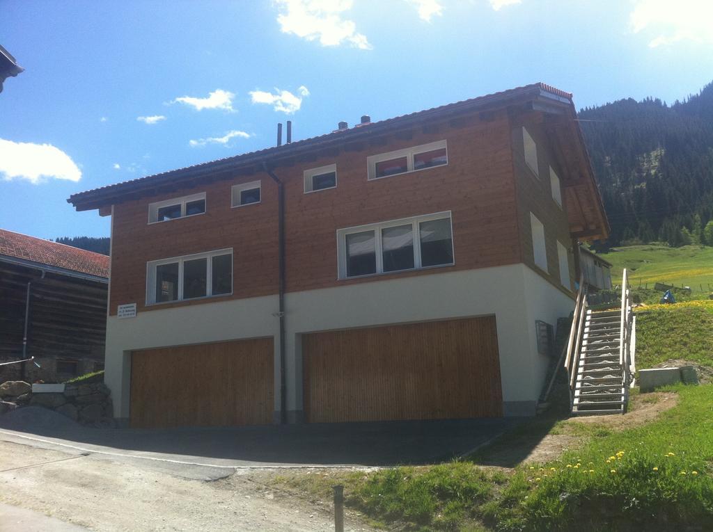 Casa Aurora Sedrun Quarto foto