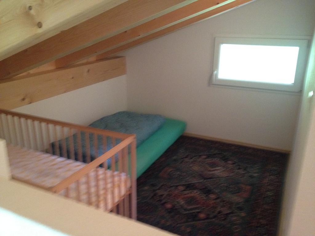 Casa Aurora Sedrun Quarto foto